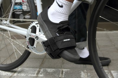 strap01