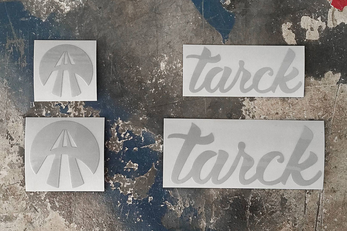 1Tarck_MG-not-glow